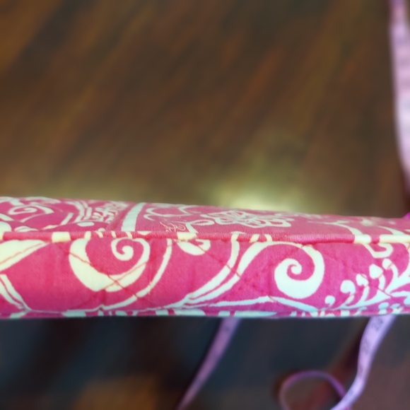Vera Bradley Pink Print Laptop Carry Cover - Picture 10 of 14